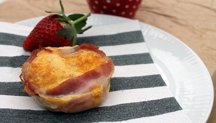 Bacon og æg i muffinform – morgenmad to go !