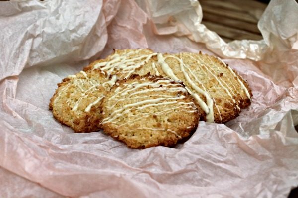 Marcipan – kokos cookies – min søn bager