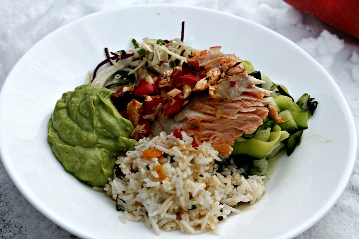 Grillet laks – salat, ris, råkost samt guacamole Kammerfruen og